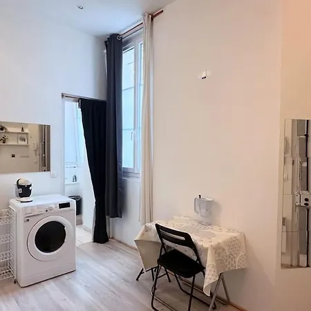 Cozy Modern Studio With Bunk Beds Appartement *